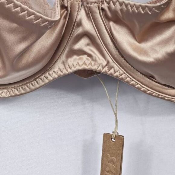 Skims demi cup underwire bra Nwt - Picture 3 of 10